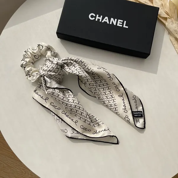 最新でオシャレ シャネル スカーフ CCロゴ シュシュセット shy00703