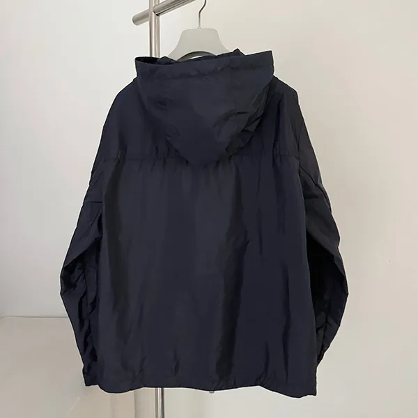 モンクレール チェストロゴボンバージャケット スーパーコピー moh88551