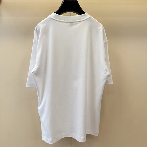 ルイ・ヴィトン Getaway Print Pocket T-Shirt スーパーコピー 1AK1NN
