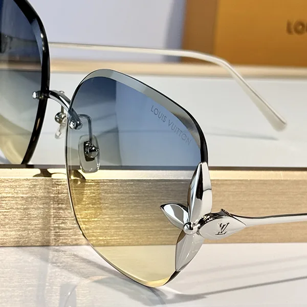 ルイヴィトン LV フラワーエッジ スクエアサングラス 偽物