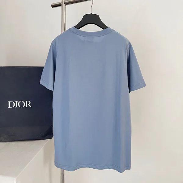 ディオール ロゴTシャツ 偽物 メンズ|洗練デザイン