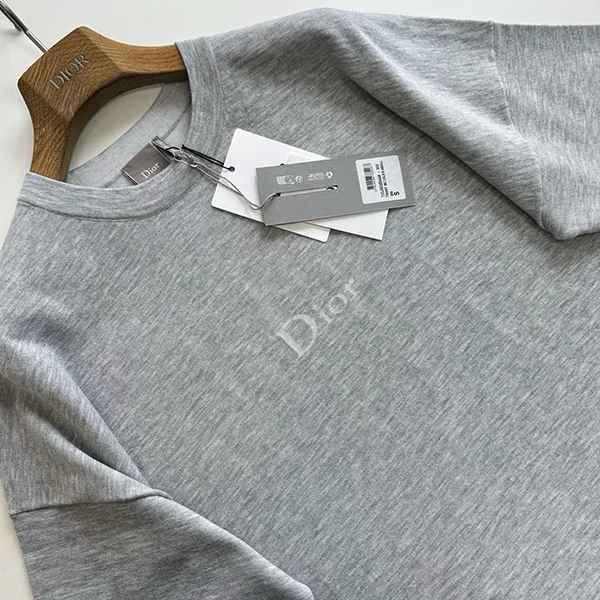 【エレガントなシルエット♪】ディオール★Tシャツ
