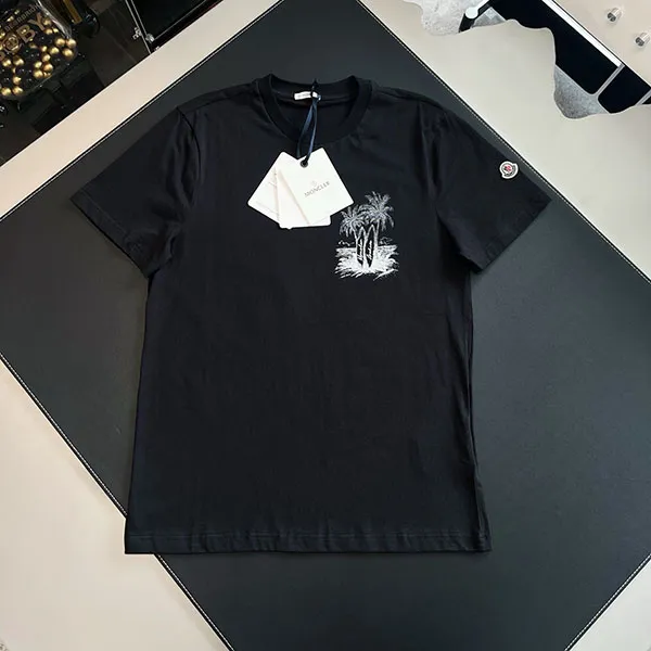モンクレール メンズ ロゴクルーネックTシャツ スーパーコピー 8C00072