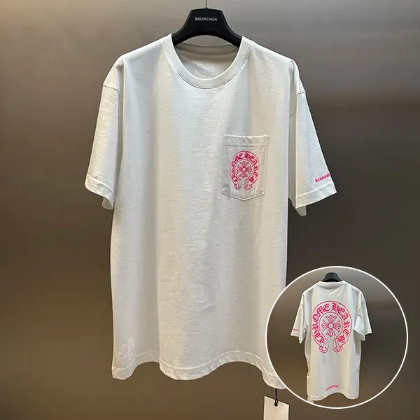 クロムハーツ ピンクロゴ ホースシュー S/S ポケット Tシャツ スーパーコピー "ホワイト"