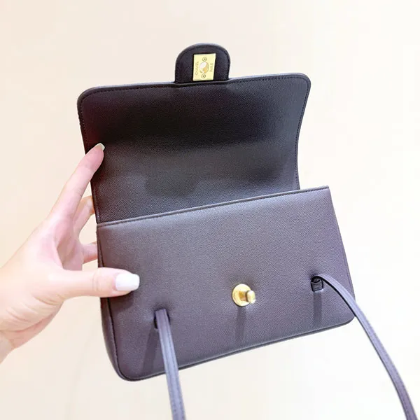 シャネル CC Preppy スモールフラップバッグ スーパーコピー AS6130 B23483