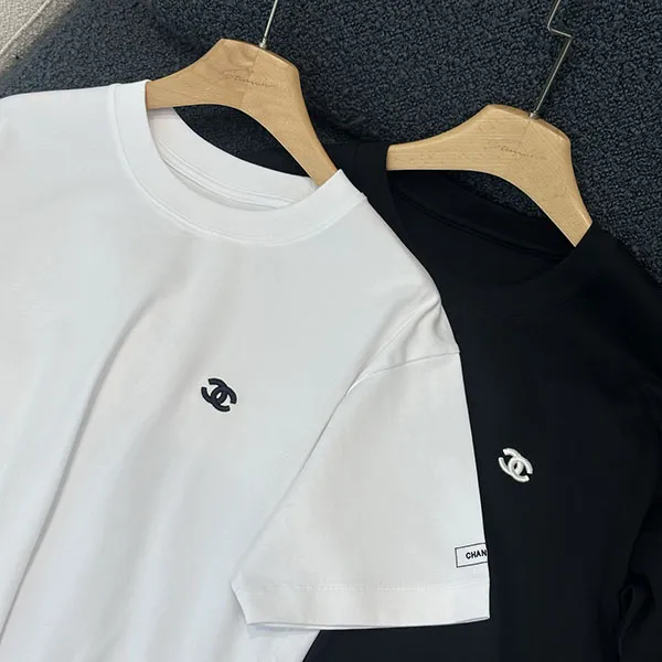 シャネル 刺繍ロゴ Tシャツ スーパーコピー