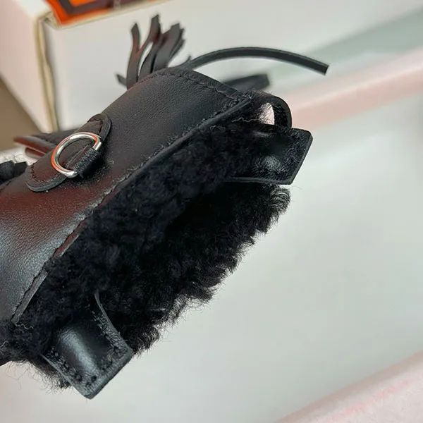エルメス ロベオ ロック PM チャーム スーパーコピー H087387