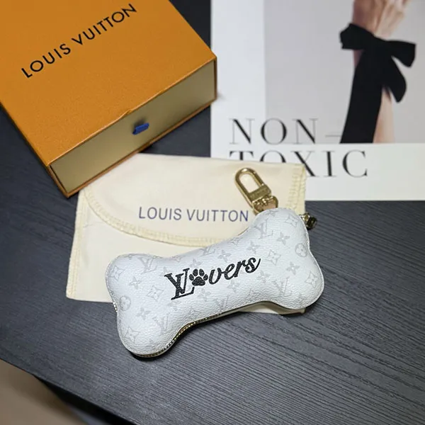 【ルイヴィトン コピー】バッグチャーム・LV ボーン 愛犬家におすすめ M02285