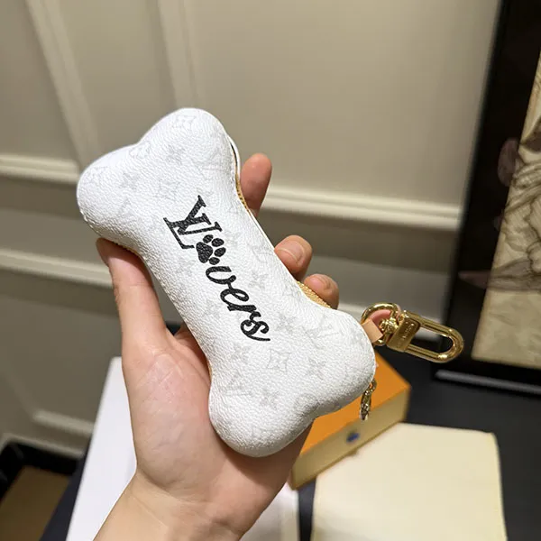 【ルイヴィトン コピー】バッグチャーム・LV ボーン 愛犬家におすすめ M02285