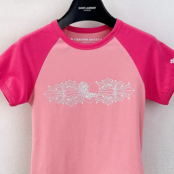 クロムハーツ ピンクバイン柄クロップドベビーシャツTシャツ