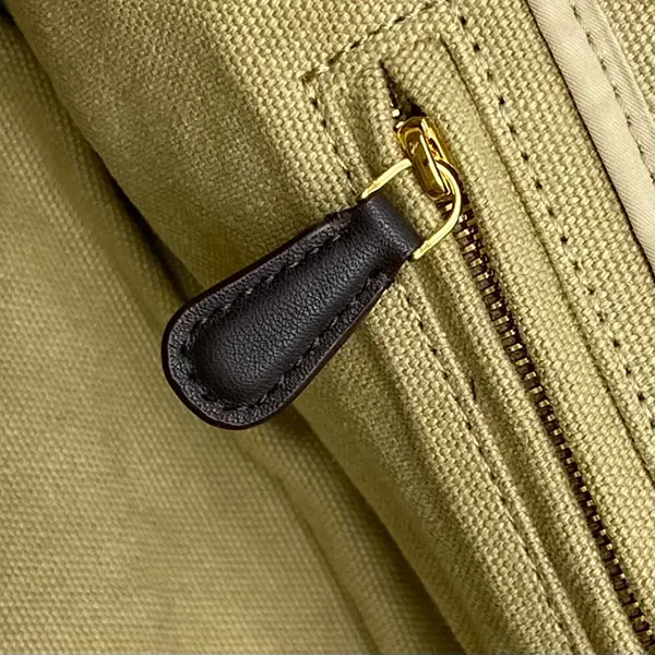 ザ・ロウ Idaho ベージュ ショルダーバッグ キャンバス×レザー