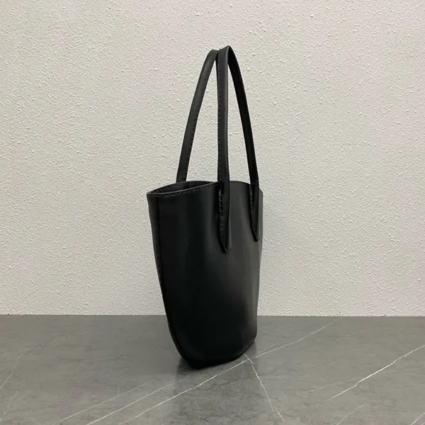 ザ・ロウ Alger レザー トートバッグ 偽物 ダークブラウン