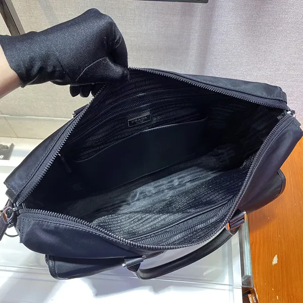 プラダ エクスプローラ Re-Nylon レザー トートバッグ