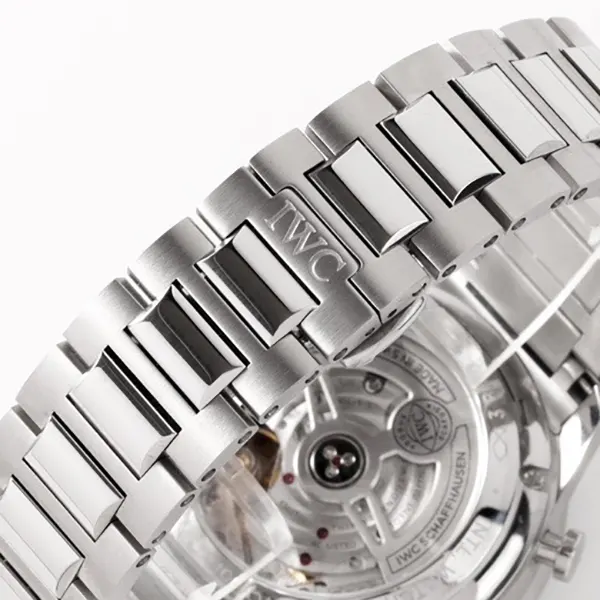 IWC アイ ダブリュー シー ポルトギーゼ・クロノグラフ IW371617