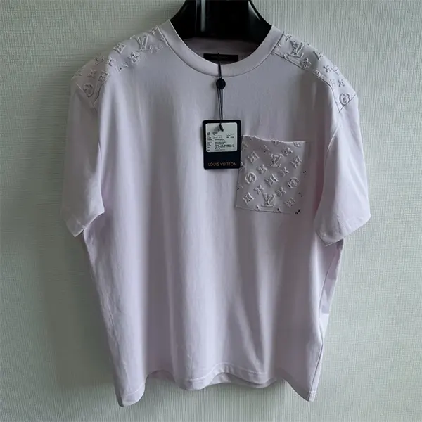 ルイヴィトン スーパーコピー★ショートスリーブ リフレクティブ シグネチャー Tシャツ 1AKORM