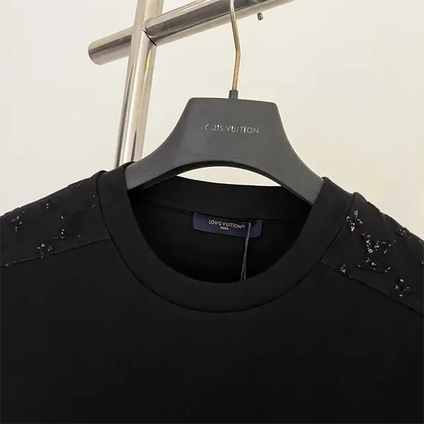 上品【ルイヴィトン】リフレクティブ シグネチャー Tシャツ スーパーコピー 1AKORJ