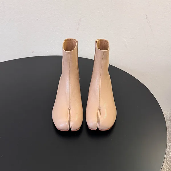 目を惹く逸品!【メゾンマルジェラ】Tabi シワ加工 ブーツ