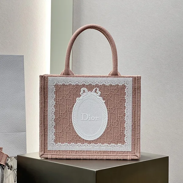 ディオール Book Tote バッグ ミディアム M1354PEHS