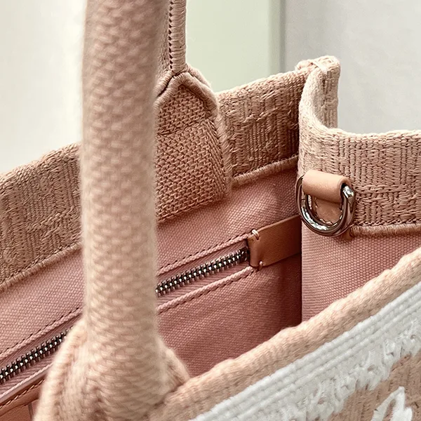 ディオール Book Tote バッグ ミディアム M1354PEHS