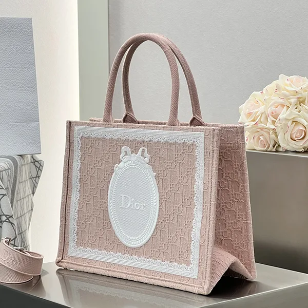 ディオール Book Tote バッグ ミディアム M1354PEHS