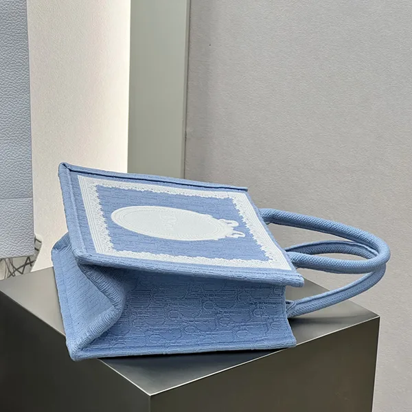 ディオール Book Tote バッグ コピー ミディアム M1354PEHS_M259