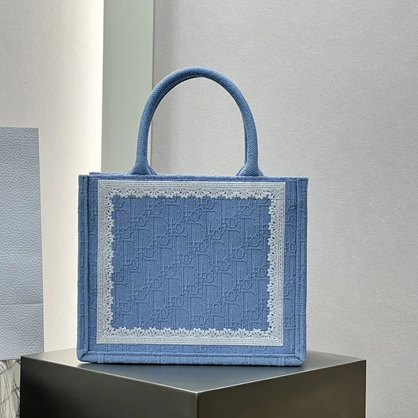 ディオール Book Tote バッグ コピー ミディアム M1354PEHS_M259