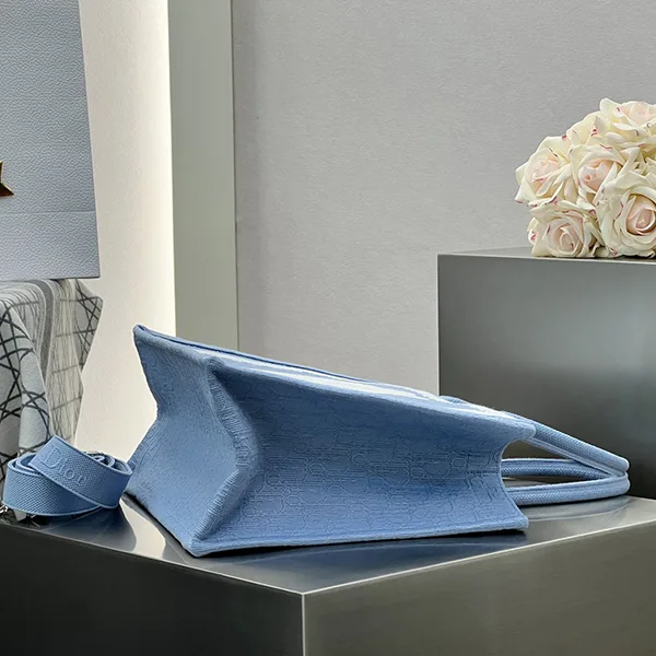 ディオール Book Tote バッグ コピー ミディアム M1354PEHS_M259
