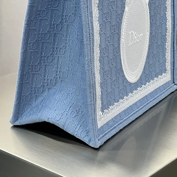 ディオール Book Tote バッグ コピー ミディアム M1354PEHS_M259