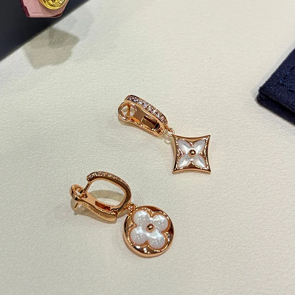 ルイヴィトン ピアス ブロッサム BB スター
