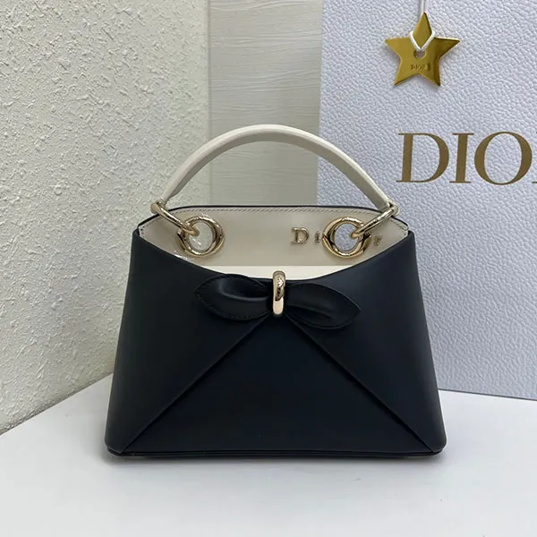 【上品リボンの美しい佇まい】 ディオール シガール スモールバッグ スーパーコピー