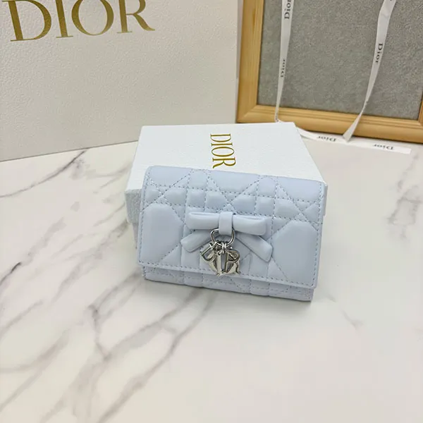 【国内完売カラーあり♡】ディオール リボン×ロゴ ミニ財布 スーパーコピー
