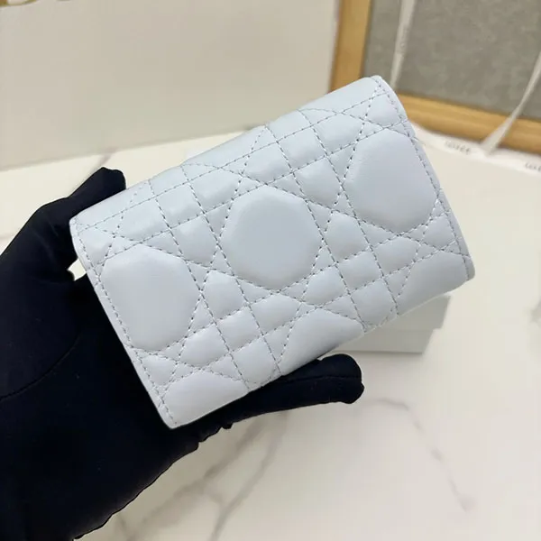 【国内完売カラーあり♡】ディオール リボン×ロゴ ミニ財布 スーパーコピー