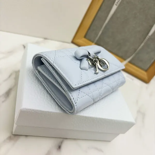 【国内完売カラーあり♡】ディオール リボン×ロゴ ミニ財布 スーパーコピー