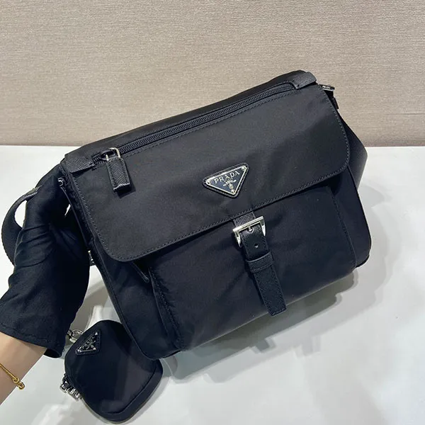 【プラダ】三角ロゴ Re-Nylon ポーチ付き ショルダーバッグ スーパーコピー 1BD994_RV44_F0038