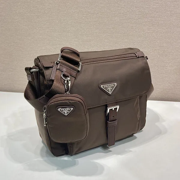 【プラダ】三角ロゴ Re-Nylon ポーチ付き ショルダーバッグ スーパーコピー 1BD994_RV44_F0038