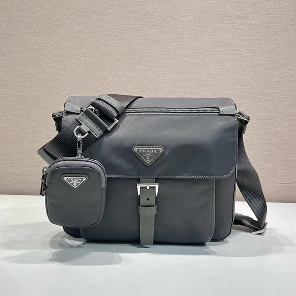 【プラダ】三角ロゴ Re-Nylon ポーチ付き ショルダーバッグ スーパーコピー 1BD994_RV44_F0038