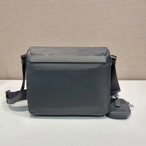 【プラダ】三角ロゴ Re-Nylon ポーチ付き ショルダーバッグ スーパーコピー 1BD994_RV44_F0038